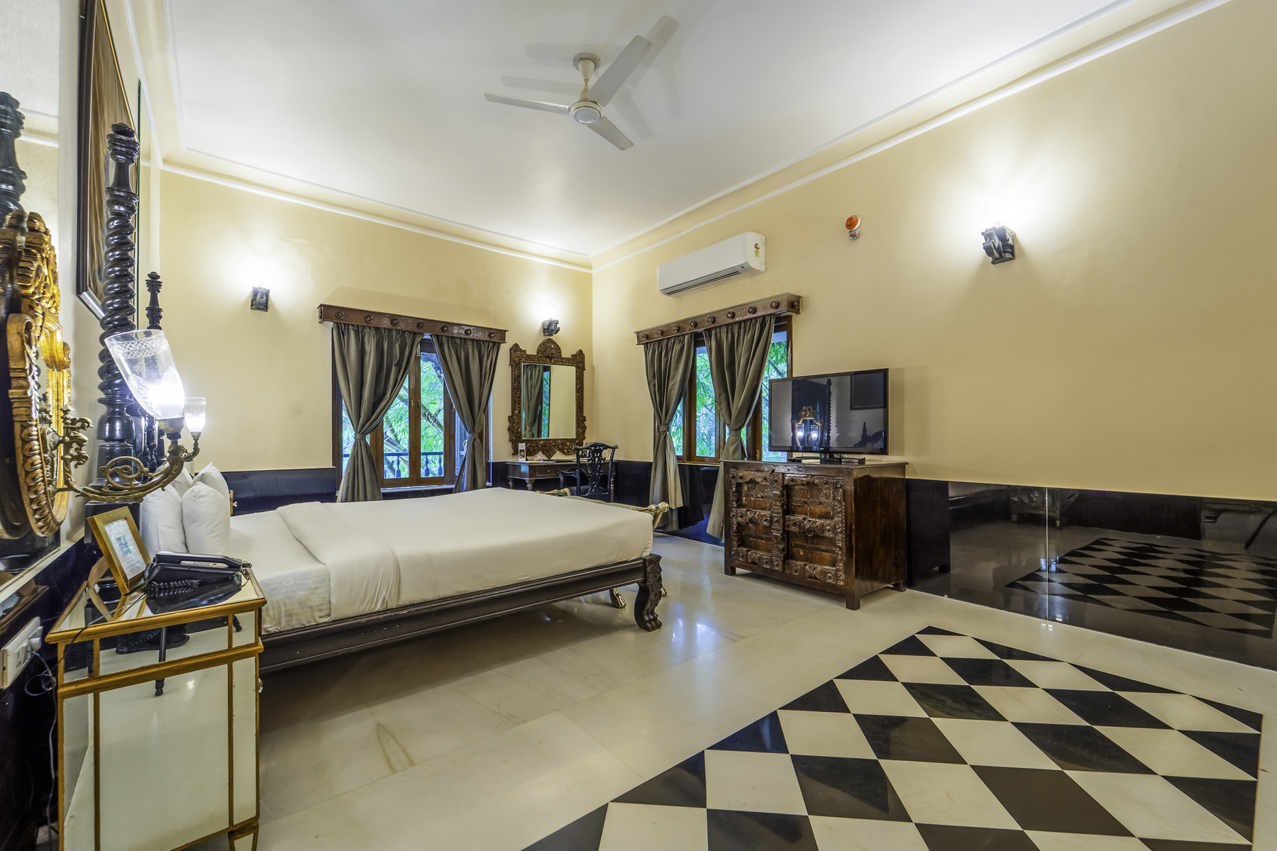 Retreat Suite (19)